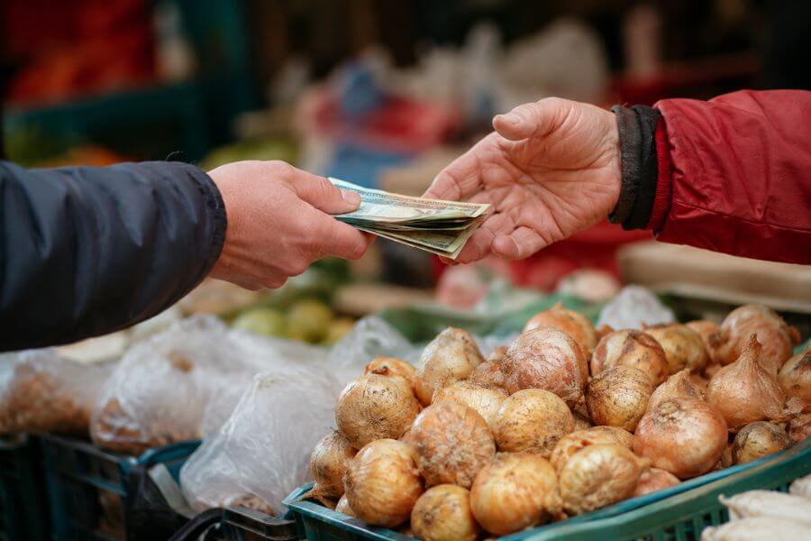 10 Best Korean Phrases for Negotiating Prices at Markets toptenkr