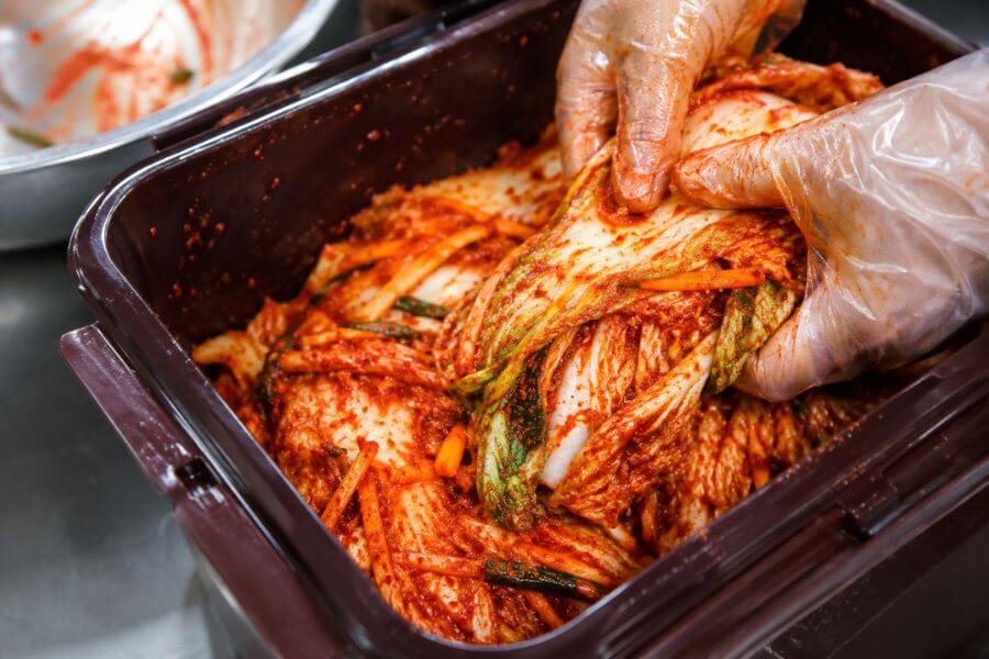 10 Essential Kitchen Gadgets for Making Authentic Kimchi at Home toptenkr