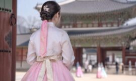 How to Rent a Hanbok in Seoul: Etiquette, Prices, and Free Palace Entry